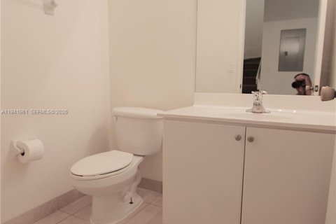 Condo in Cutler Bay, Florida, 3 bedrooms  № 1999752 - photo 11