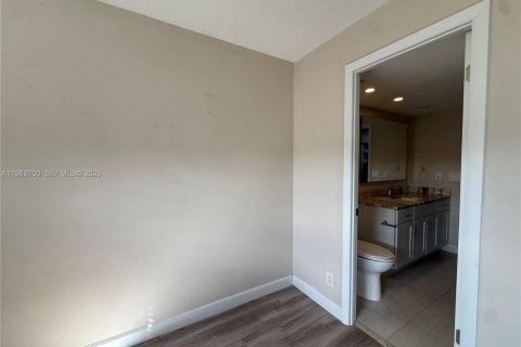 Condo in Boca Raton, Florida, 2 bedrooms  № 2024115 - photo 15