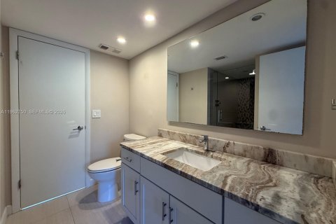 Condo in Boca Raton, Florida, 2 bedrooms  № 2024115 - photo 12