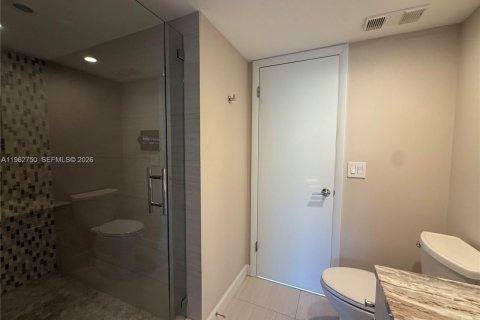 Condo in Boca Raton, Florida, 2 bedrooms  № 2024115 - photo 13