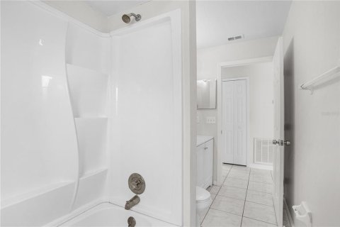 Casa en venta en Kissimmee, Florida, 3 dormitorios, 149.29 m2 № 2383341 - foto 25