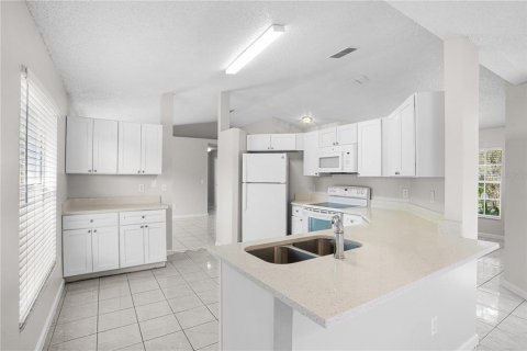 Casa en venta en Kissimmee, Florida, 3 dormitorios, 149.29 m2 № 2383341 - foto 12