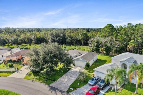 Casa en venta en Kissimmee, Florida, 3 dormitorios, 149.29 m2 № 2383341 - foto 5