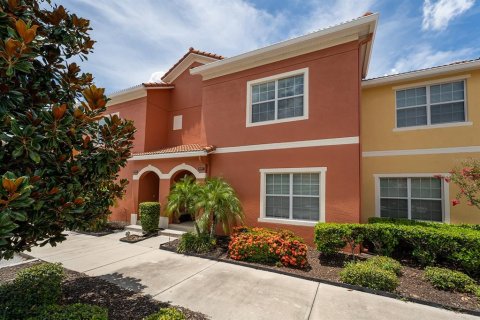 Adosado en Kissimmee, Florida 4 dormitorios, 176.7 m2 № 2155631