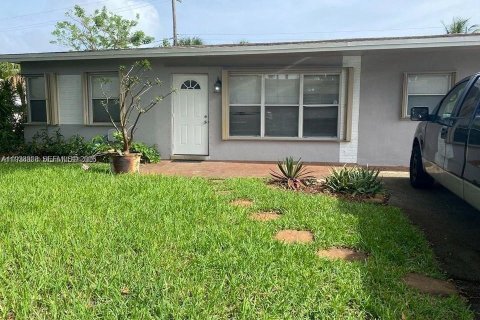 Villa ou maison à Pompano Beach, Floride 3 chambres, 130.34 m2 № 1995869