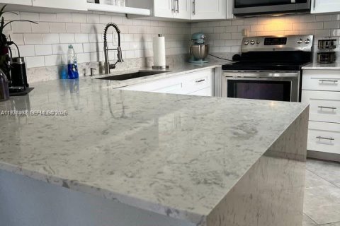 Купить виллу или дом в Помпано-Бич, Флорида 3 спальни, 130.34м2, № 1995869 - фото 2