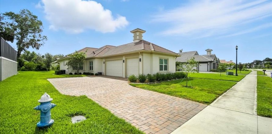 Casa en Palm Coast, Florida 4 dormitorios, 211.26 m2 № 1909871