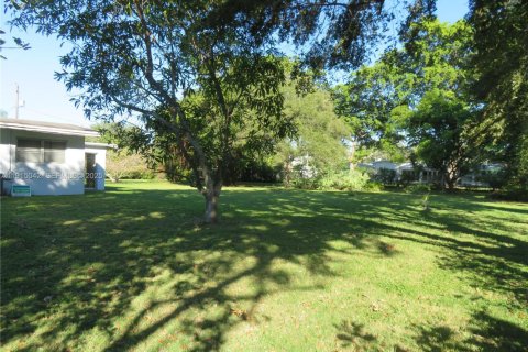 House in Pinecrest, Florida 3 bedrooms, 167.32 sq.m. № 1970729 - photo 10