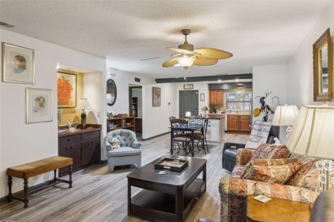 Adosado en venta en Winter Haven, Florida, 2 dormitorios, 129.6 m2 № 2219244 - foto 12