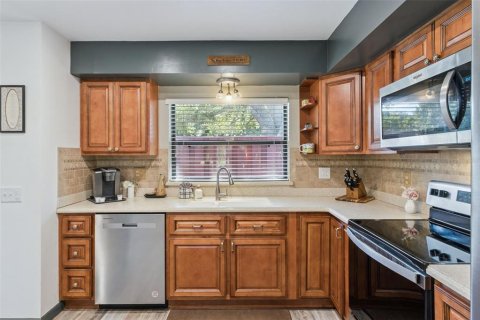 Adosado en venta en Winter Haven, Florida, 2 dormitorios, 129.6 m2 № 2219244 - foto 8