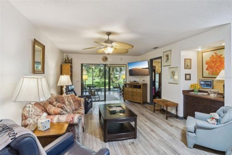 Adosado en venta en Winter Haven, Florida, 2 dormitorios, 129.6 m2 № 2219244 - foto 11