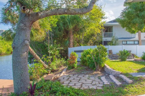 House in St. Lucie, Florida 2 bedrooms, 222.87 sq.m. № 2256449 - photo 26