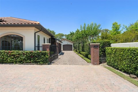 House in Winter Park, Florida 3 bedrooms, 218.41 sq.m. № 1740853 - photo 4