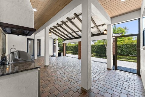 House in Winter Park, Florida 3 bedrooms, 218.41 sq.m. № 1740853 - photo 7