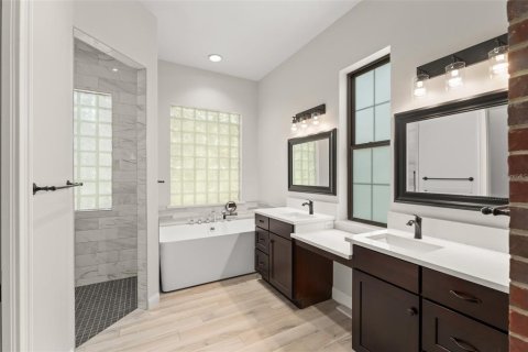 House in Winter Park, Florida 3 bedrooms, 218.41 sq.m. № 1740853 - photo 28