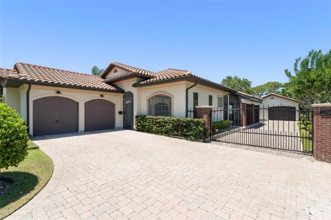 House in Winter Park, Florida 3 bedrooms, 218.41 sq.m. № 1740853 - photo 3