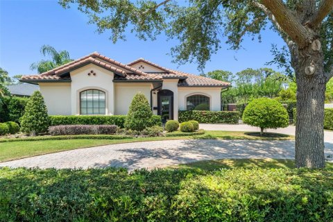 House in Winter Park, Florida 3 bedrooms, 218.41 sq.m. № 1740853 - photo 1