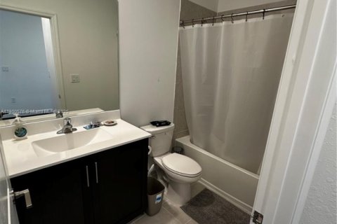 Adosado en alquiler en Miami, Florida, 3 dormitorios, 127.65 m2 № 1951962 - foto 14
