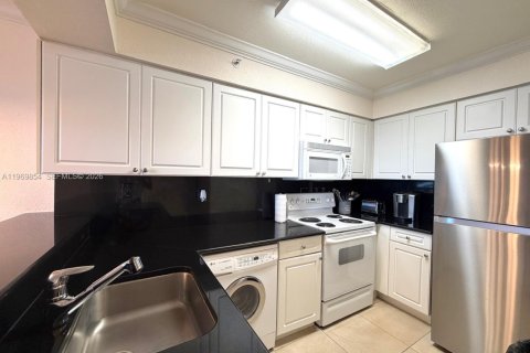 Снять в аренду кондоминиум в Холливуд, Флорида 54.81м2, № 2031424 - фото 9