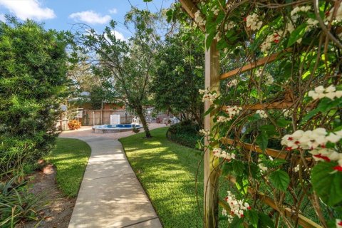 House in Tarpon Springs, Florida 3 bedrooms, 258.73 sq.m. № 1740730 - photo 27