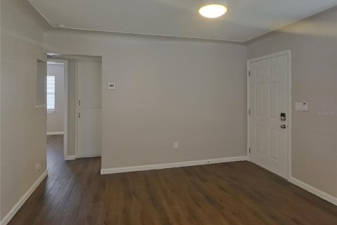 Villa ou maison à louer à Saint Petersburg, Floride: 2 chambres, 74.51 m2 № 1911918 - photo 3