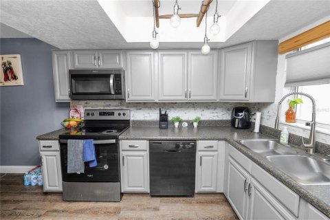 Copropriété à vendre à Winter Haven, Floride: 2 chambres, 116.31 m2 № 1831345 - photo 13