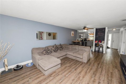 Copropriété à vendre à Winter Haven, Floride: 2 chambres, 116.31 m2 № 1831345 - photo 7