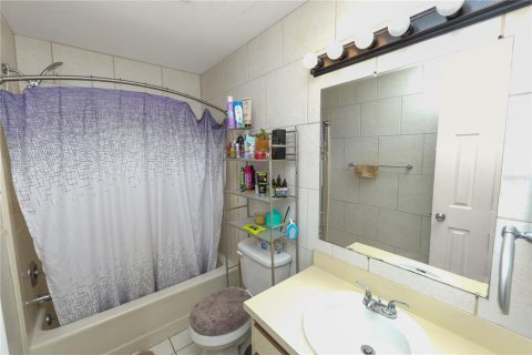 Copropriété à vendre à Winter Haven, Floride: 2 chambres, 116.31 m2 № 1831345 - photo 20