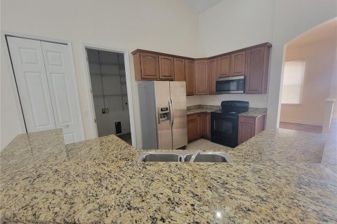 Villa ou maison à louer à Ocala, Floride: 4 chambres, 167.22 m2 № 2097708 - photo 3
