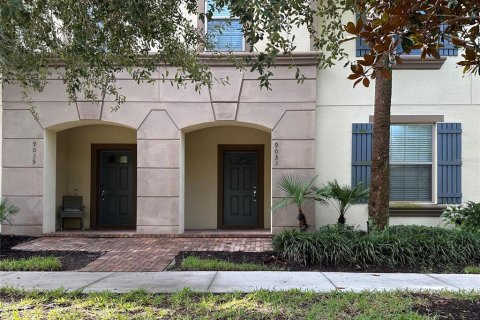 Adosado en venta en Kissimmee, Florida, 5 dormitorios, 210.24 m2 № 1418879 - foto 1