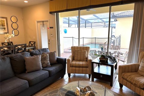 Adosado en venta en Kissimmee, Florida, 5 dormitorios, 210.24 m2 № 1418879 - foto 10