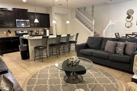 Adosado en venta en Kissimmee, Florida, 5 dormitorios, 210.24 m2 № 1418879 - foto 9