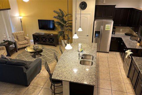 Adosado en venta en Kissimmee, Florida, 5 dormitorios, 210.24 m2 № 1418879 - foto 11