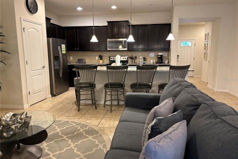 Adosado en venta en Kissimmee, Florida, 5 dormitorios, 210.24 m2 № 1418879 - foto 8