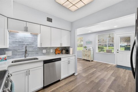 Copropriété à vendre à Clearwater, Floride: 2 chambres, 102.19 m2 № 2143967 - photo 15
