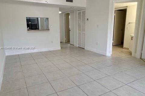 Condo in Miami, Florida, 2 bedrooms  № 1818220 - photo 6