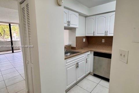 Condo in Miami, Florida, 2 bedrooms  № 1818220 - photo 3