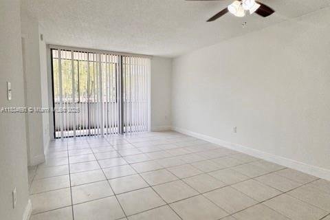 Condo in Miami, Florida, 2 bedrooms  № 1818220 - photo 5