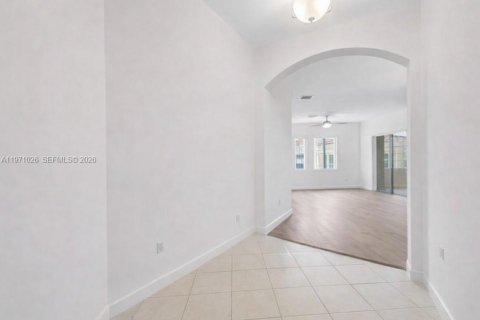 Condominio en venta en Sunrise, Florida, 3 dormitorios, 159.7 m2 № 2032973 - foto 4