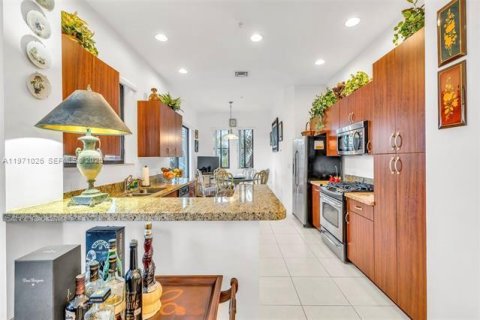 Condominio en venta en Sunrise, Florida, 3 dormitorios, 159.7 m2 № 2032973 - foto 13