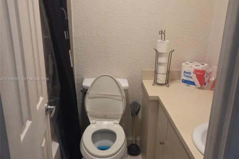 Adosado en venta en Miami Gardens, Florida, 2 dormitorios, 84.54 m2 № 2428202 - foto 12
