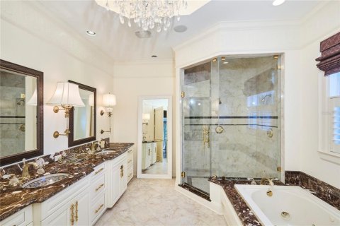 Купить виллу или дом в Тампа, Флорида 10 комнат, 408.21м2, № 1907536 - фото 24