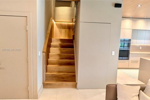 Townhouse in Miami, Florida 3 bedrooms, 128.02 sq.m. № 2077908 - photo 14
