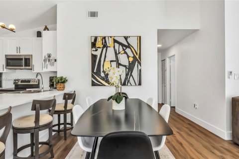 Casa en alquiler en Davie, Florida, 3 dormitorios, 116.03 m2 № 1953433 - foto 14