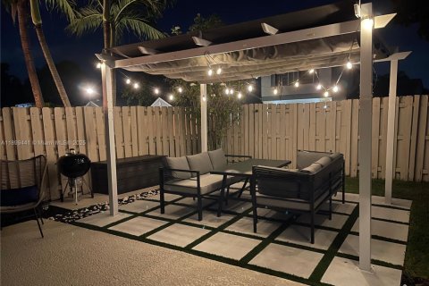 Casa en alquiler en Davie, Florida, 3 dormitorios, 116.03 m2 № 1953433 - foto 26