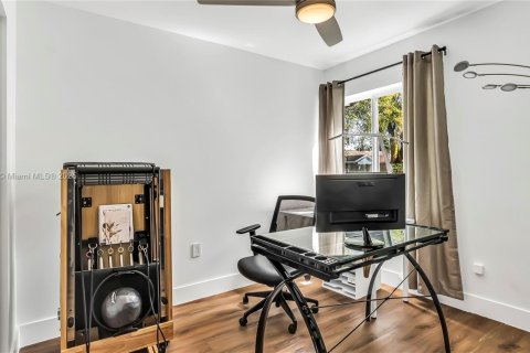 Casa en alquiler en Davie, Florida, 3 dormitorios, 116.03 m2 № 1953433 - foto 11