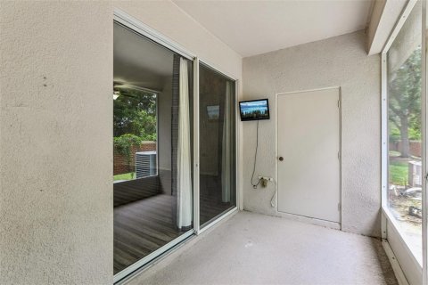 Touwnhouse à louer à Orlando, Floride: 3 chambres, 182.18 m2 № 2387539 - photo 29