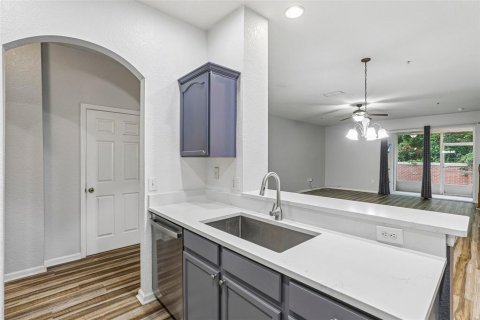 Touwnhouse à louer à Orlando, Floride: 3 chambres, 182.18 m2 № 2387539 - photo 8