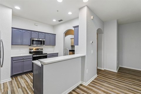 Touwnhouse à louer à Orlando, Floride: 3 chambres, 182.18 m2 № 2387539 - photo 10