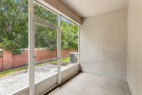 Touwnhouse à louer à Orlando, Floride: 3 chambres, 182.18 m2 № 2387539 - photo 28